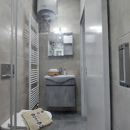 Palladion House * Kanálion